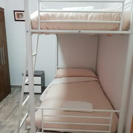 Casa Domvs בית הארחה 3*