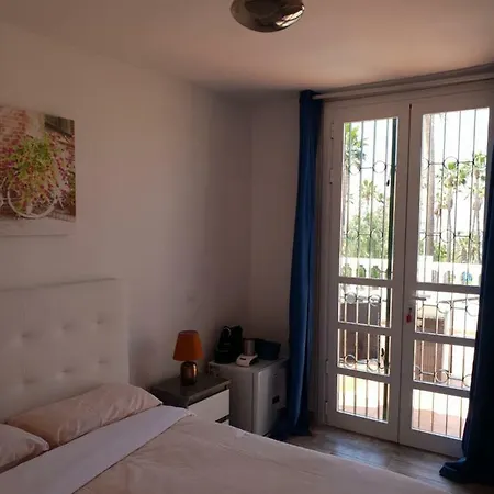 Pensjonat Casa Domvs Adeje