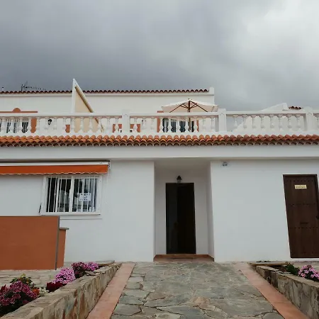 Casa Domvs בית הארחה 3*