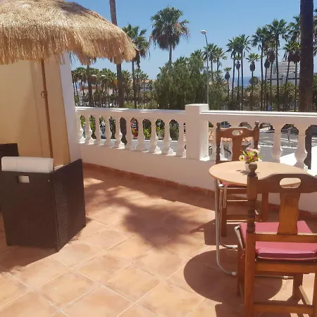 Pensión Casa Domvs 3*